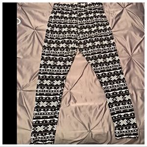 — SOLD — 
Rue21 Leggings